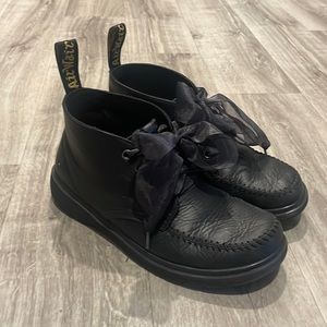 Black Dr Martens (sperry style)